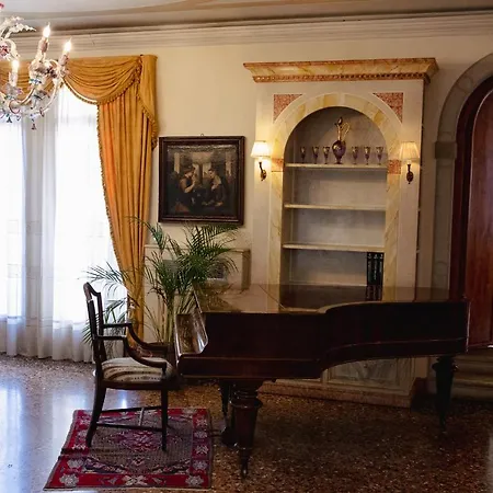 Maison Dotti Oda ve Kahvaltı Treviso